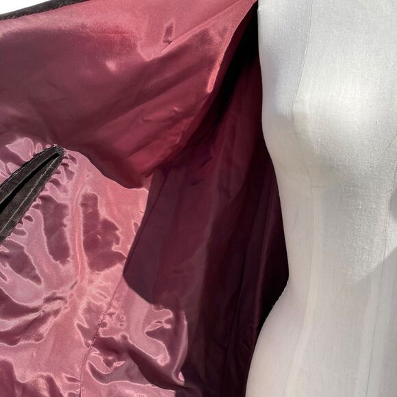 Vintage 50s 60s Chocolate Brown Velvet Cape Gold Tone Buttons Lined OSFM Fall - Picture 9 of 10